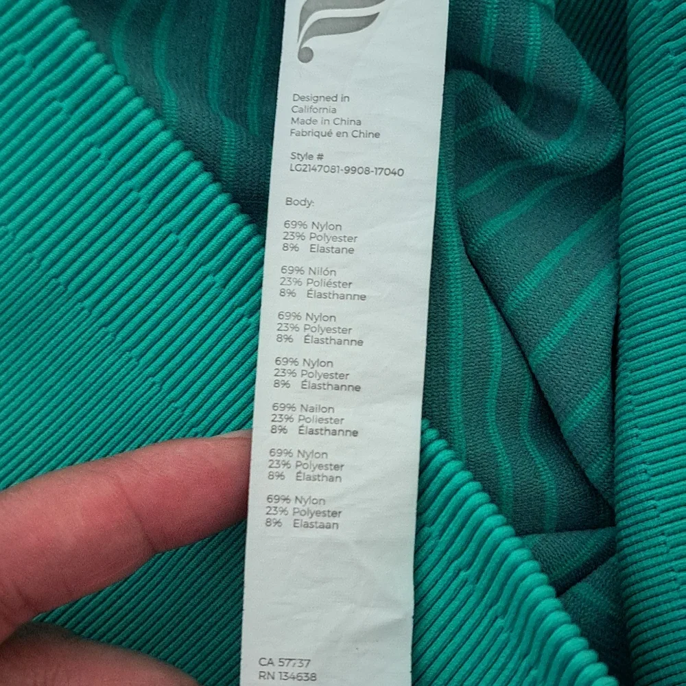 Fabletics Teal Striped High-Waisted Leggings NWOT Inseam approx 26.5 in - Picture 8 of 8